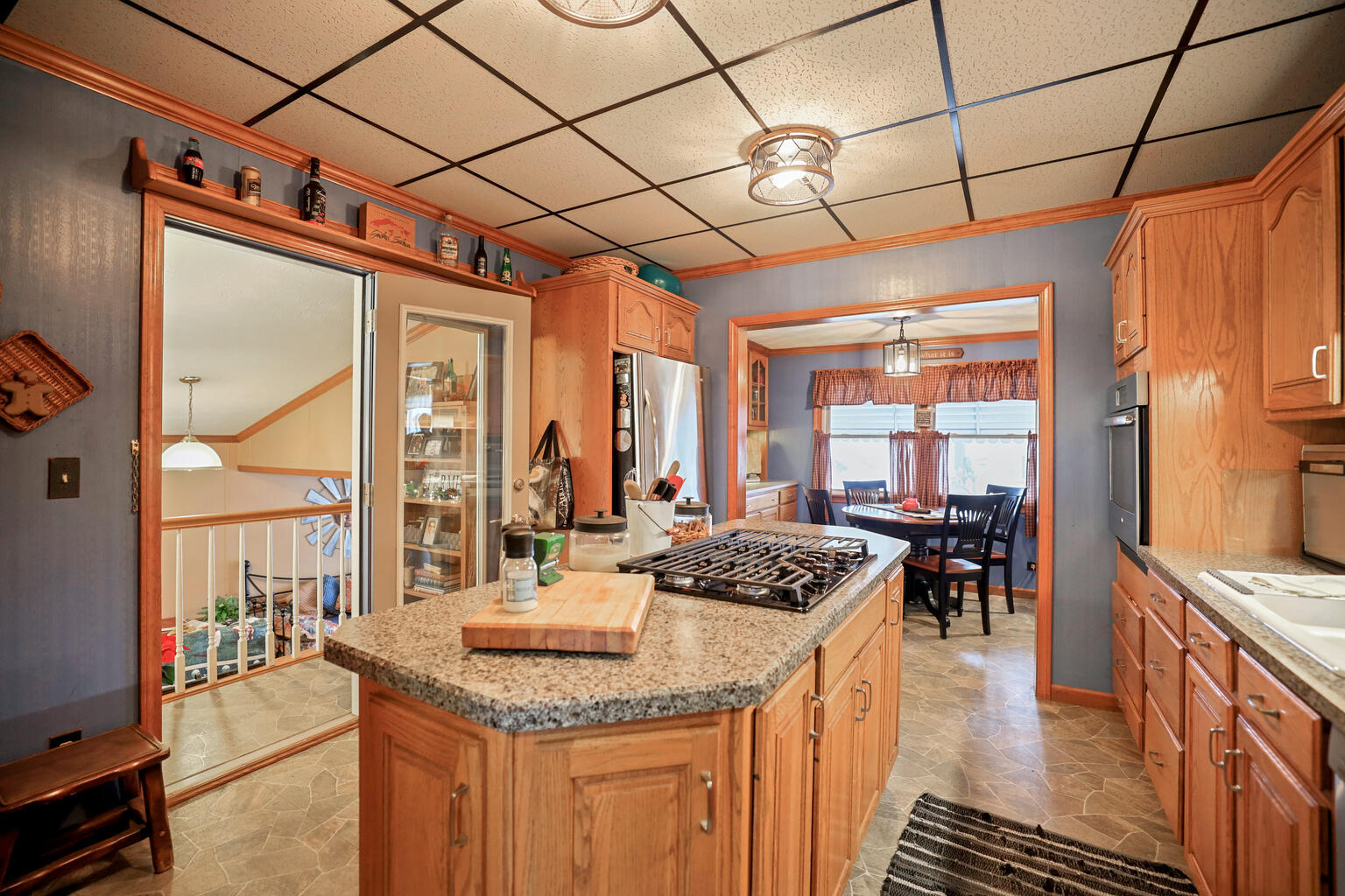 3013 Jones Road Danville, IL 61834 - Photo 9 of 76