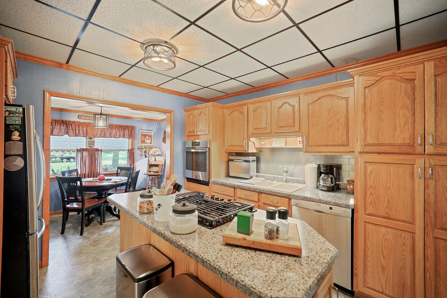 3013 Jones Road Danville, IL 61834 - Photo 10 of 76