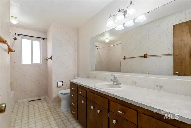 $499,000 | 3850 Rugby Drive, Boise, ID 83704