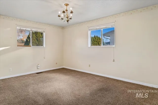 $499,000 | 3850 Rugby Drive, Boise, ID 83704