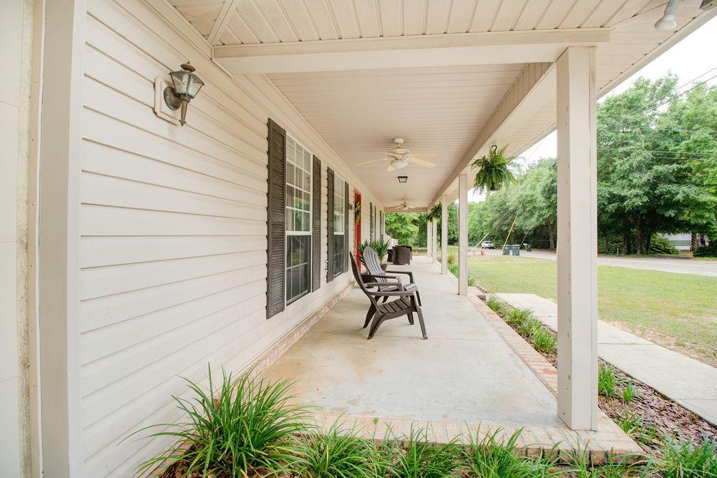 3946 Reinhardt Village Road Milton, FL 32583 - Photo 2 of 40 Gallery Image 2