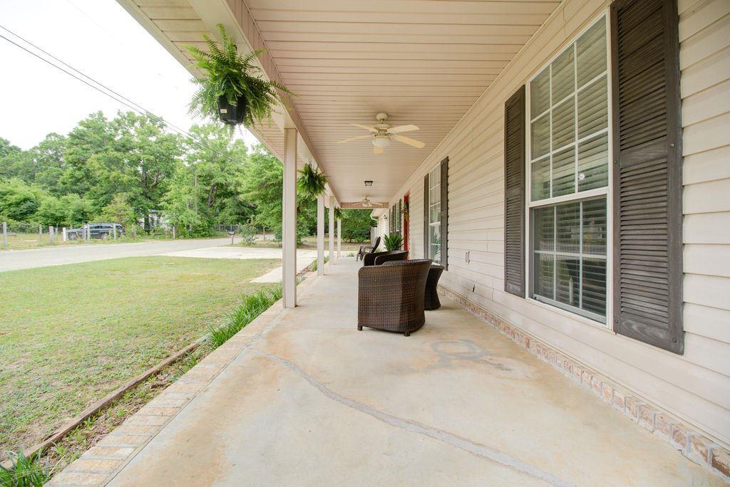 3946 Reinhardt Village Road Milton, FL 32583 - Photo 3 of 40 Gallery Image 3