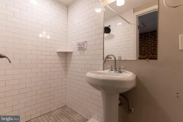 $2,000 | 1036 Patapsco Street, Baltimore, MD 21230