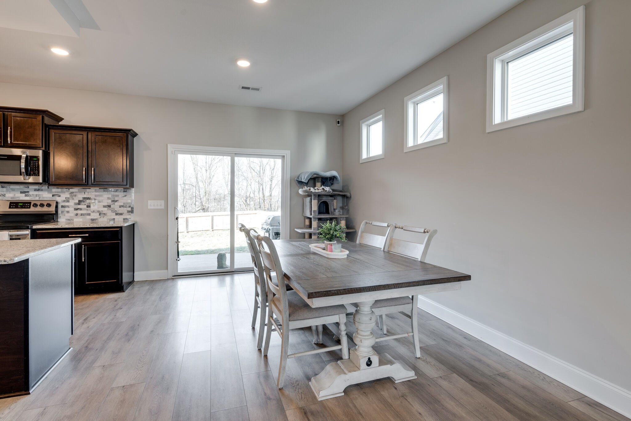 604 Alvin Road Clarksville, TN 37042 - Photo 8 of 30 Gallery Image 8