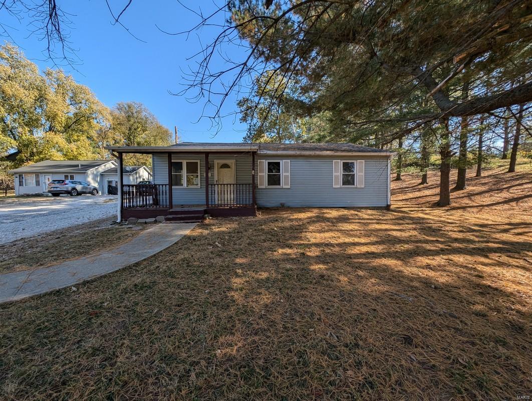 6511 Old St Louis Road Belleville, IL 62223 - Photo 1 of 16 Gallery Image 1