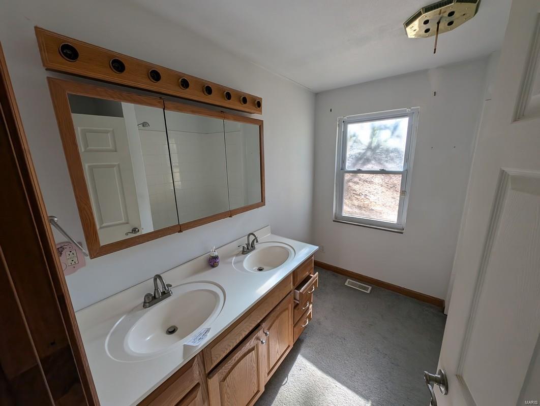 6511 Old St Louis Road Belleville, IL 62223 - Photo 12 of 16 Gallery Image 12