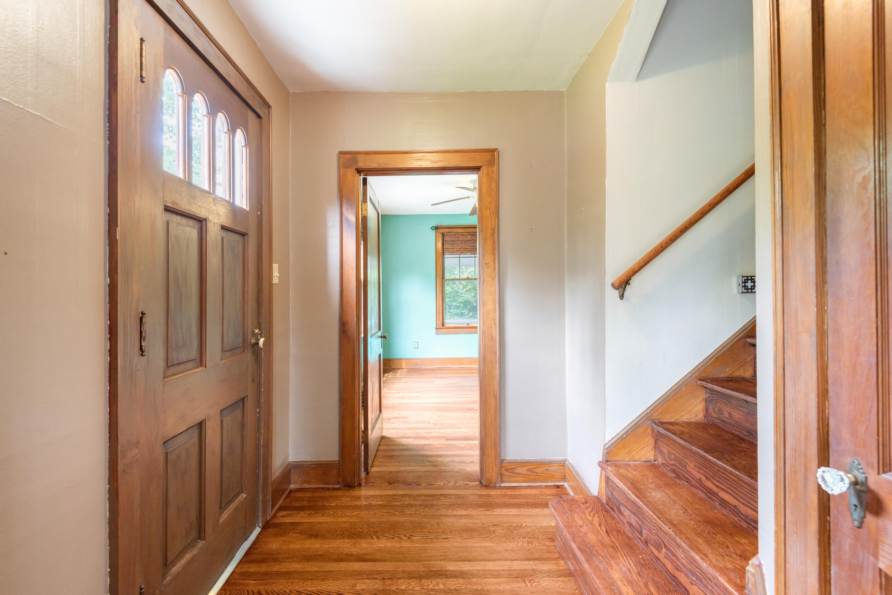 112 Busbee Road Knoxville, TN 37920 - Photo 21 of 32 122 Busbee Road-7