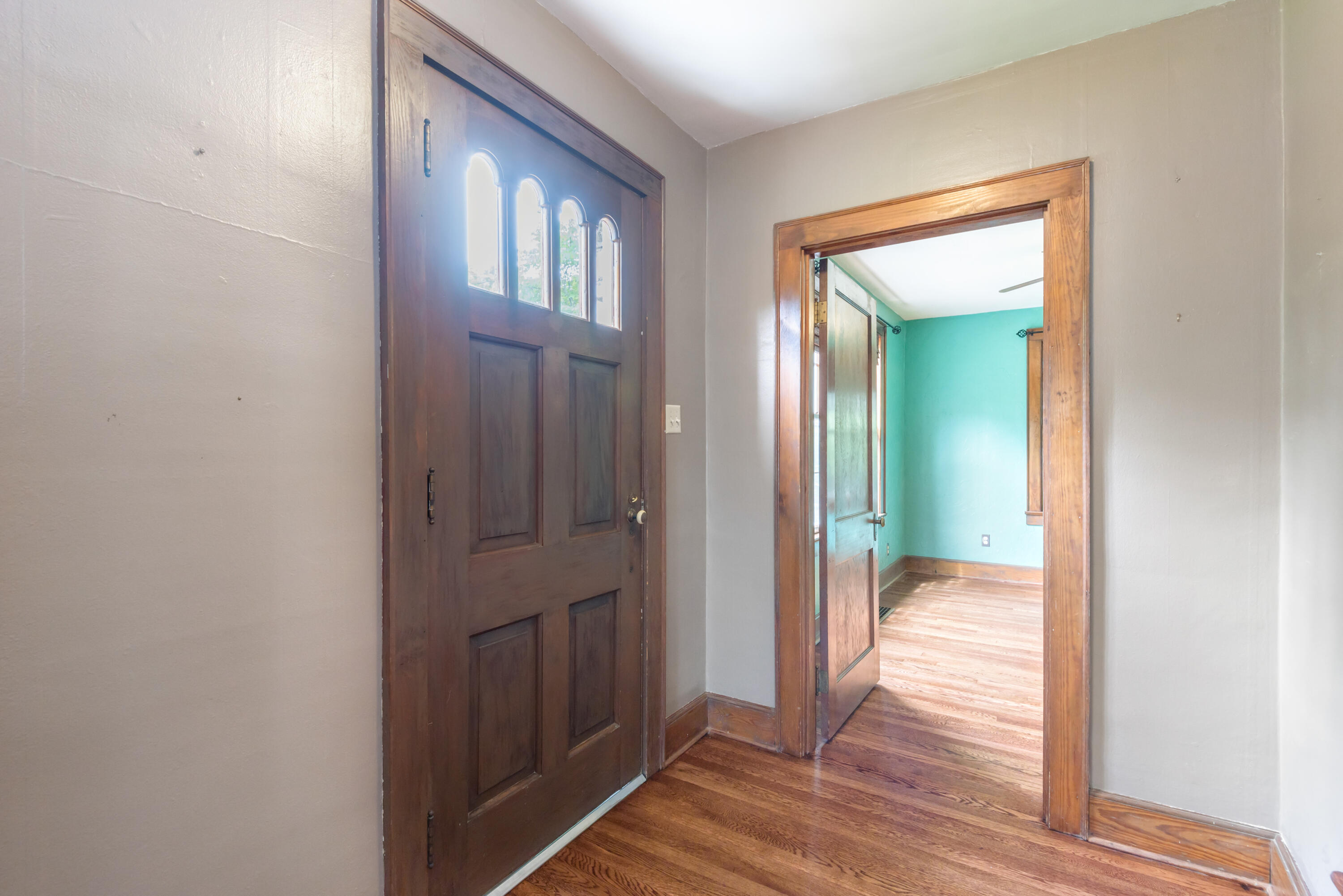 112 Busbee Road Knoxville, TN 37920 - Photo 22 of 32 122 Busbee Road-6