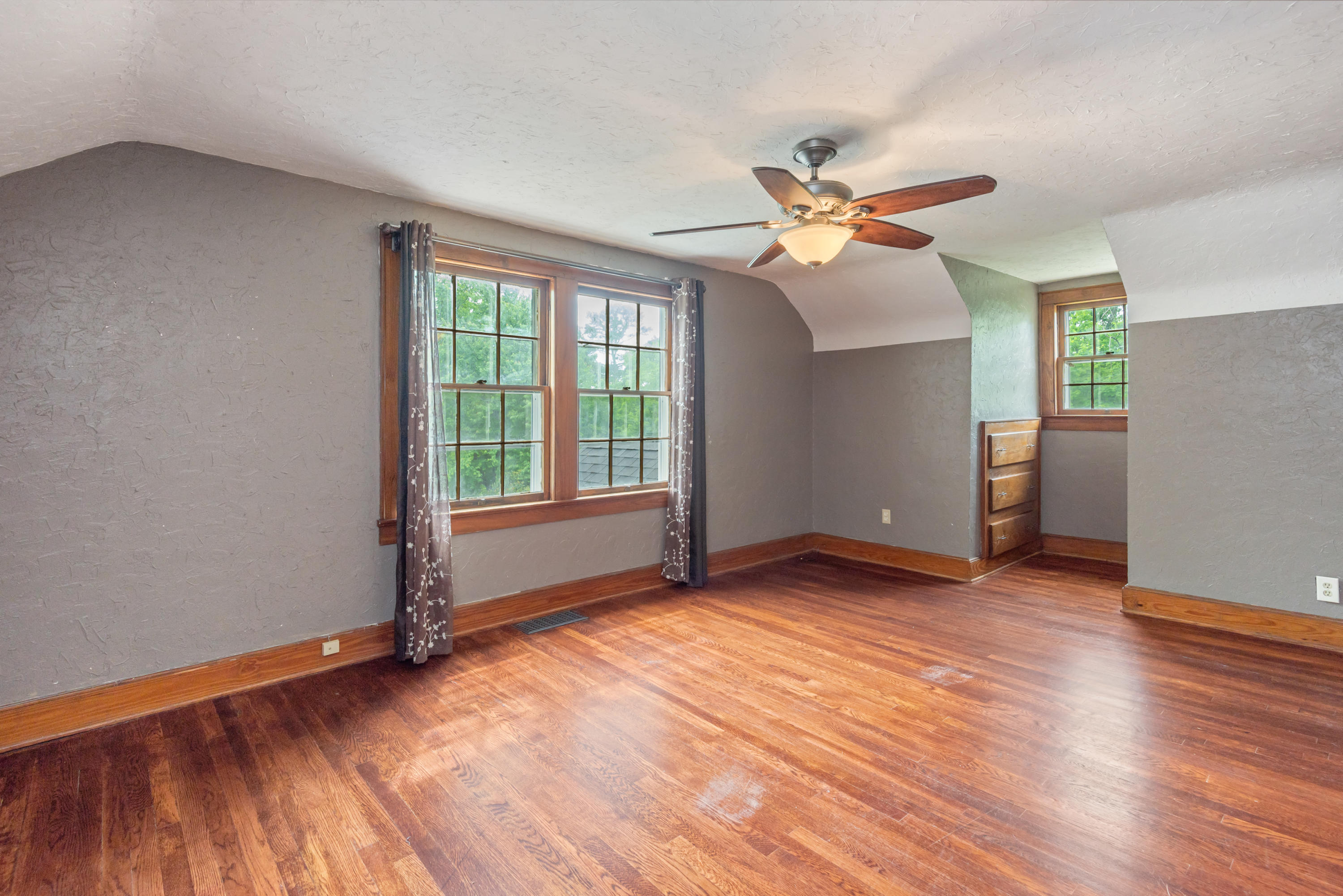 112 Busbee Road Knoxville, TN 37920 - Photo 26 of 32 122 Busbee Road-21