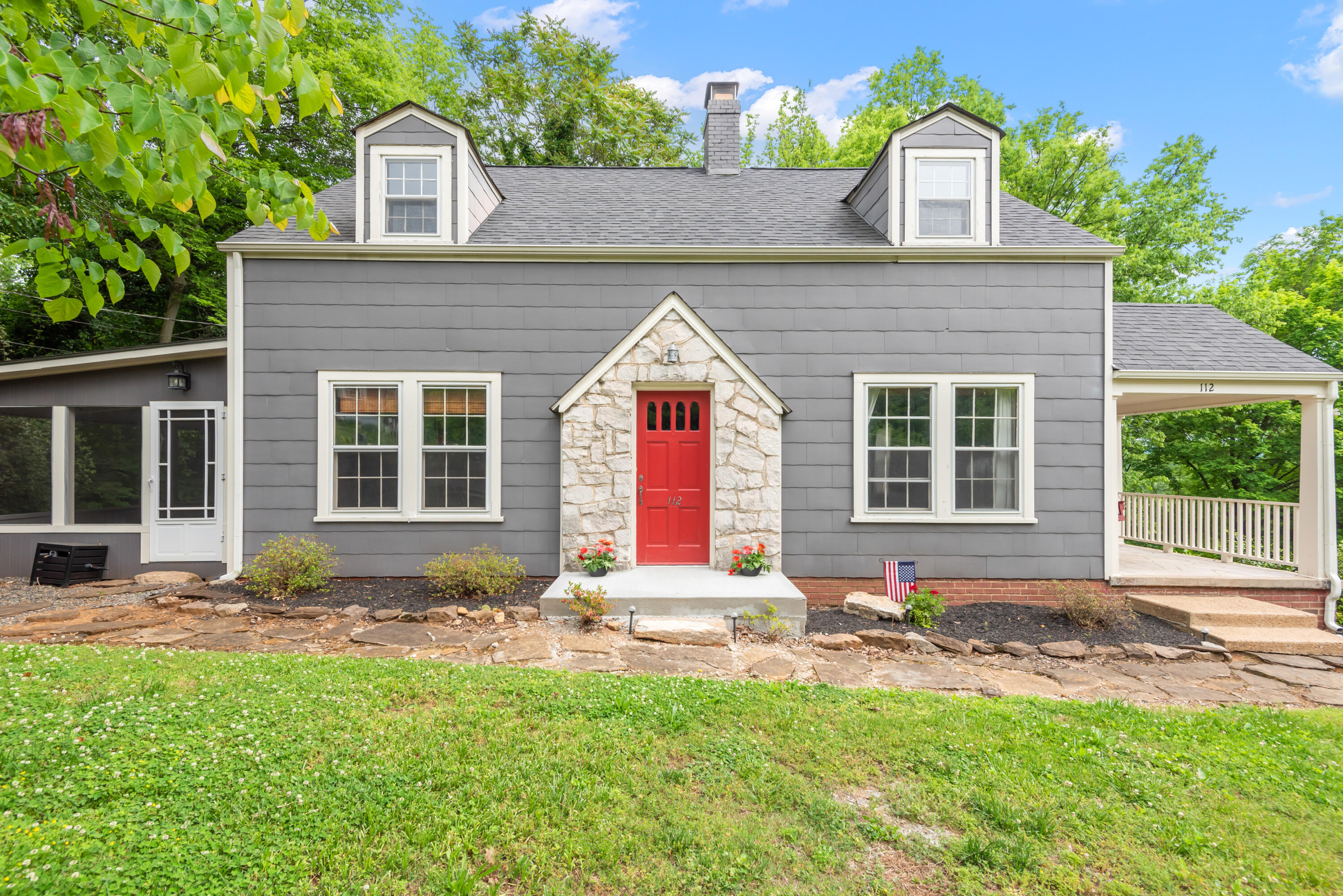 112 Busbee Road Knoxville, TN 37920 - Photo 32 of 32 122 Busbee Road-5