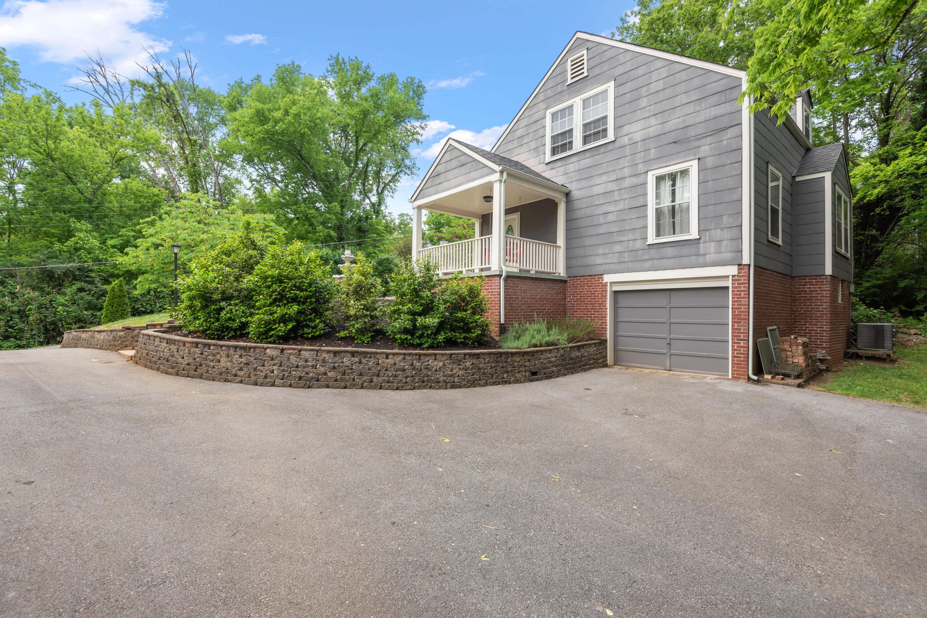 122 Busbee Road