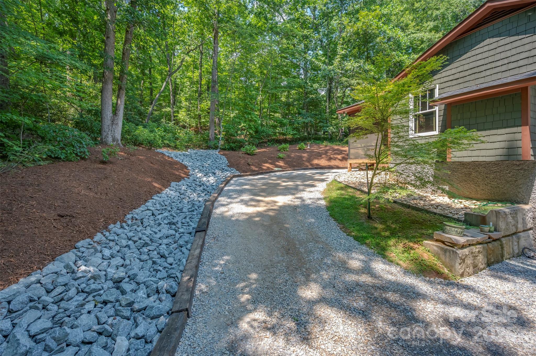 85 Red Bird Road Tryon, NC 28782 - Photo 32 of 40 Gallery Image 32