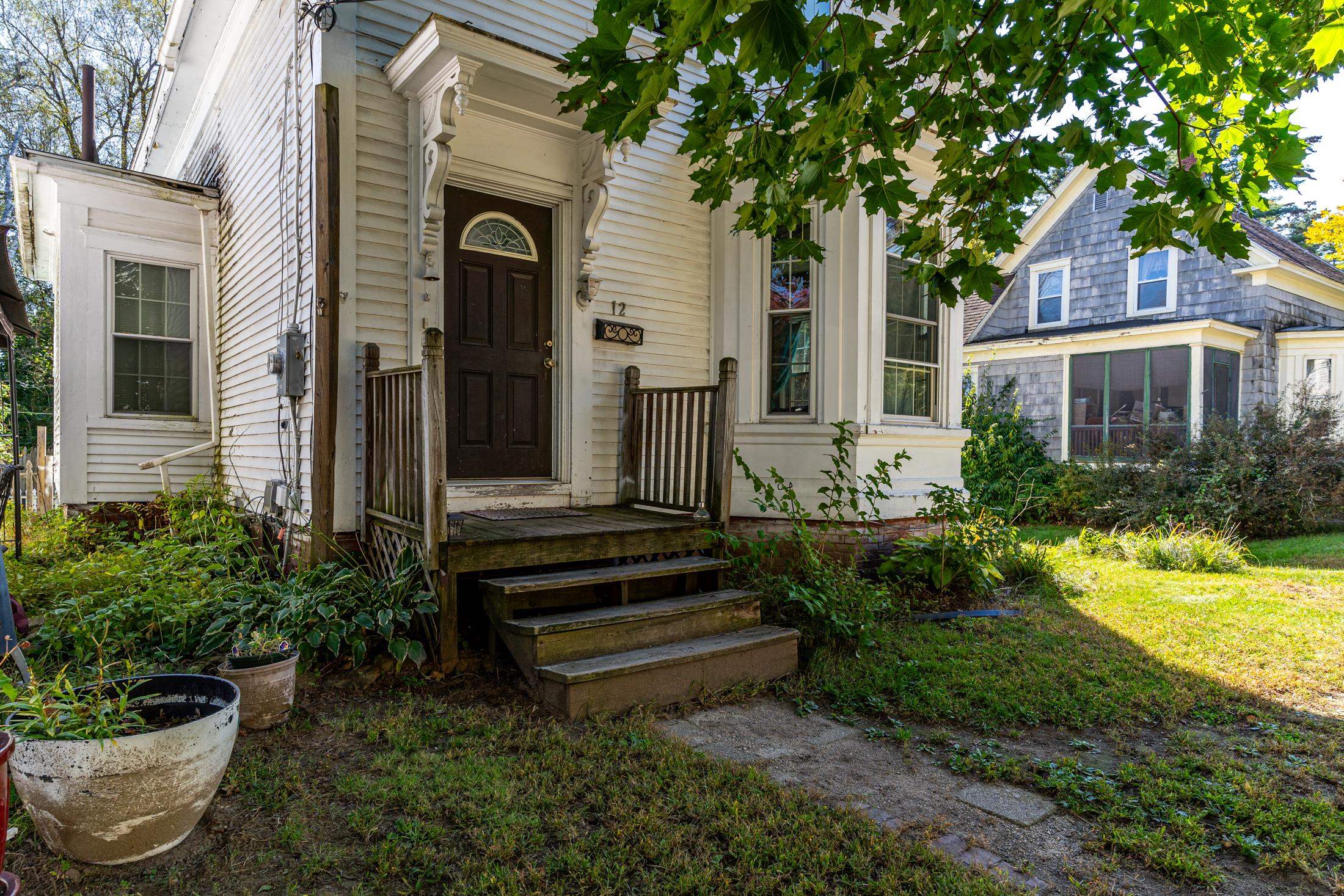 12 Hickey Street Rochester, NH 03868 - Photo 2 of 24