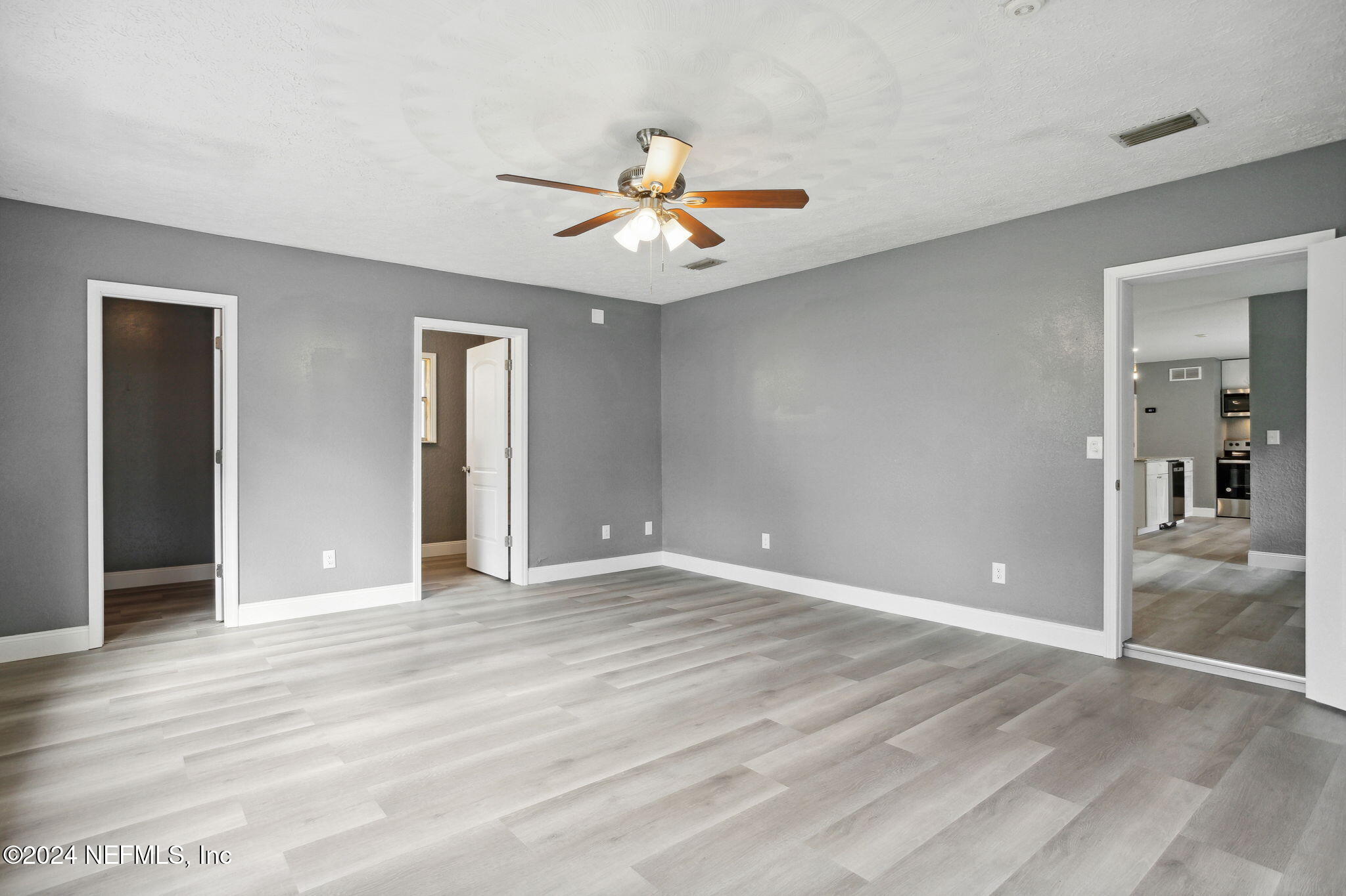 201 Comer Road Palatka, FL 32177 - Photo 20 of 51 Main Bedroom Walk in Closet and Bathroom