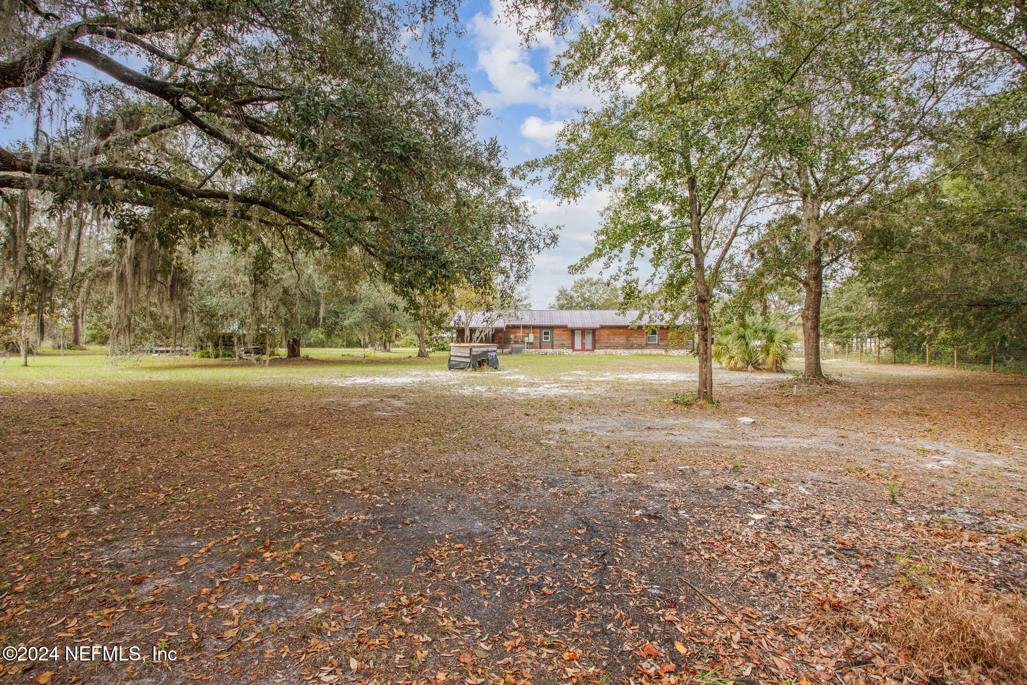 201 Comer Road Palatka, FL 32177 - Photo 37 of 51 Mature Oaks and beautiful views