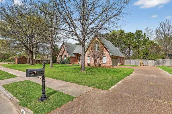 $3,300 | 160 Cottonwood Drive, Collierville, TN 38017