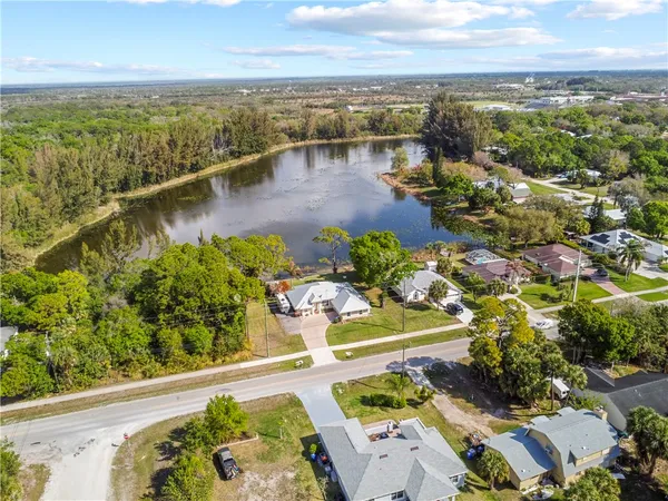 $376,600 | 9440 87th Street, Vero Beach, FL 32967