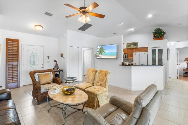 $376,600 | 9440 87th Street, Vero Beach, FL 32967