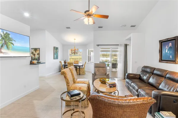 $376,600 | 9440 87th Street, Vero Beach, FL 32967