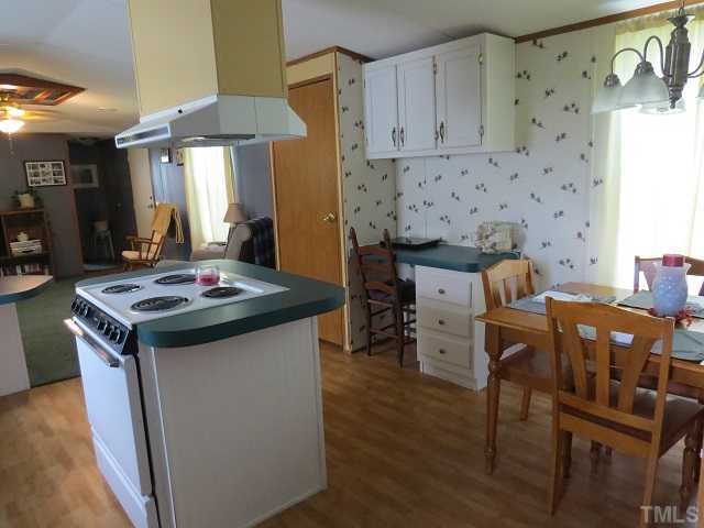 450 Substation Road Dunn, NC 28334 - Photo 5 of 25 Kitchen