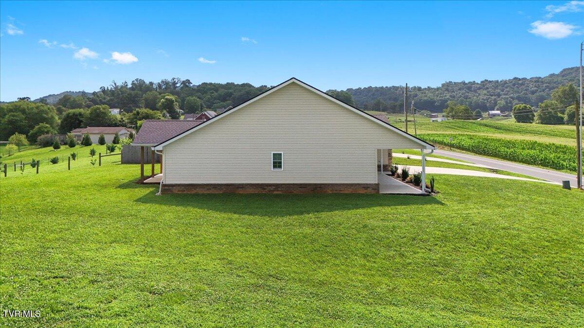 589 Pleasant Valley Road Jonesborough, TN 37659 - Photo 39 of 48 02-DJI_20250729110542_0786_D