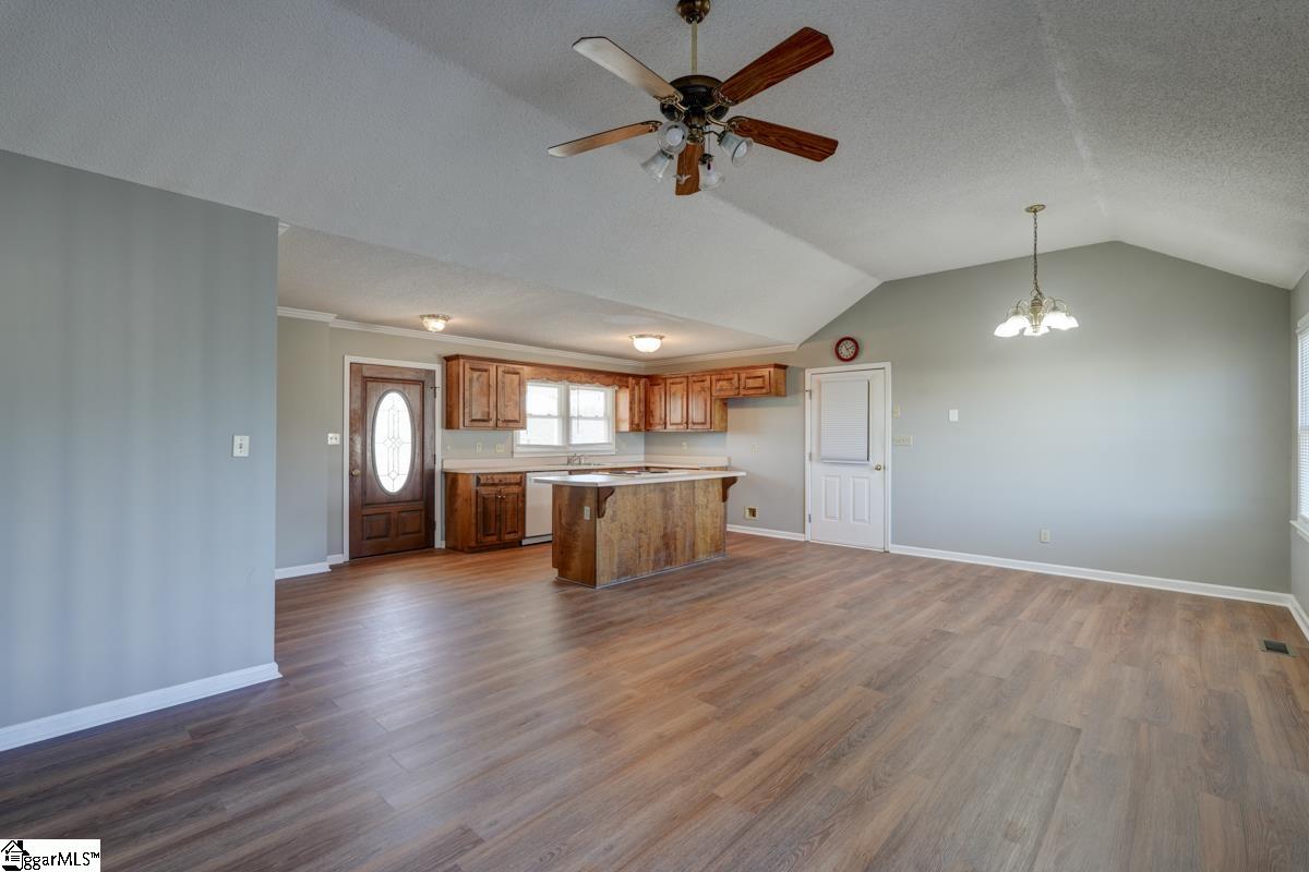 3071 Old Furnace Road Boiling Springs, SC 29316 - Photo 3 of 35