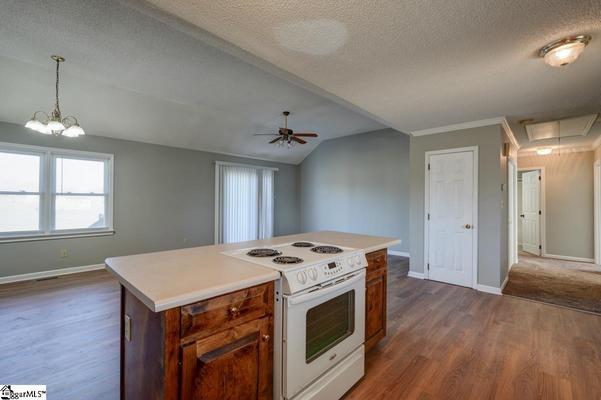 3071 Old Furnace Road Boiling Springs, SC 29316 - Photo 6 of 35