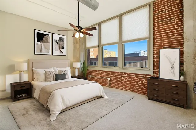 $189,900 | 1627 Locust Street, Unit 202, St. Louis, MO 63103