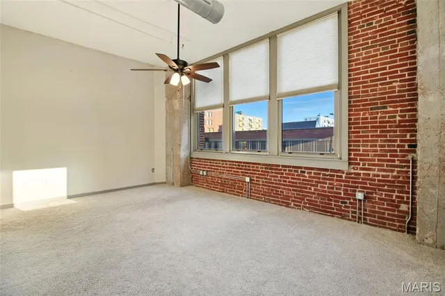 $189,900 | 1627 Locust Street, Unit 202, St. Louis, MO 63103