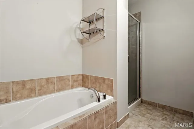 $189,900 | 1627 Locust Street, Unit 202, St. Louis, MO 63103