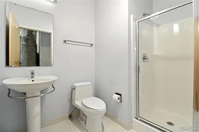 $189,900 | 1627 Locust Street, Unit 202, St. Louis, MO 63103