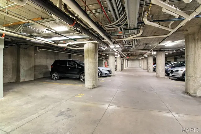 $189,900 | 1627 Locust Street, Unit 202, St. Louis, MO 63103