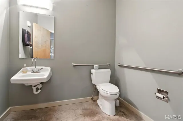 $189,900 | 1627 Locust Street, Unit 202, St. Louis, MO 63103