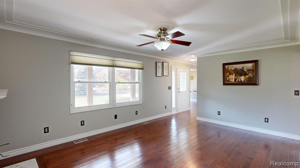 3089 East Maple Road Wixom, MI 48393 - Photo 29 of 68