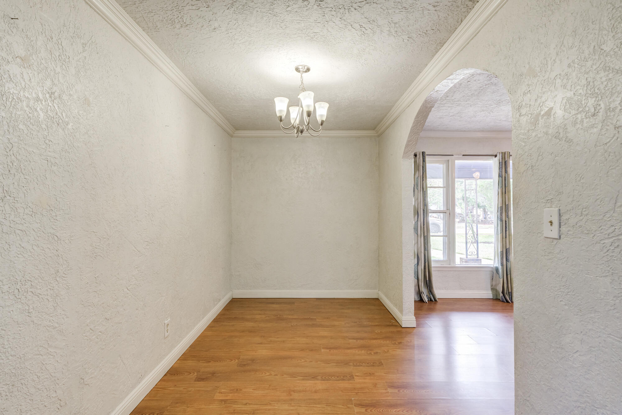 2605 40th Street Lubbock, TX 79413 - Photo 7 of 28 DSC08544_5_6_7_8