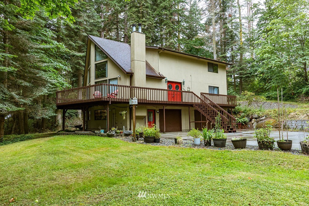 1635 Polnell Road Oak Harbor, WA 98277 - Photo 1 of 21 Gallery Image 1