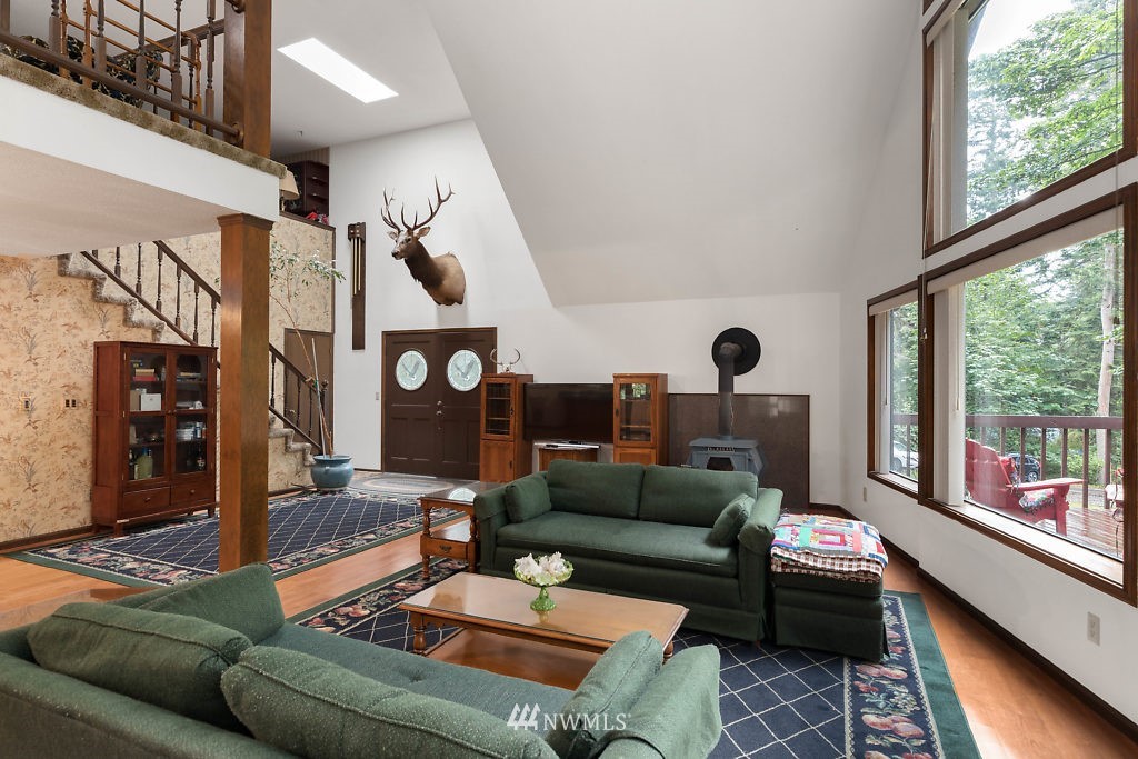 1635 Polnell Road Oak Harbor, WA 98277 - Photo 4 of 21 Gallery Image 4