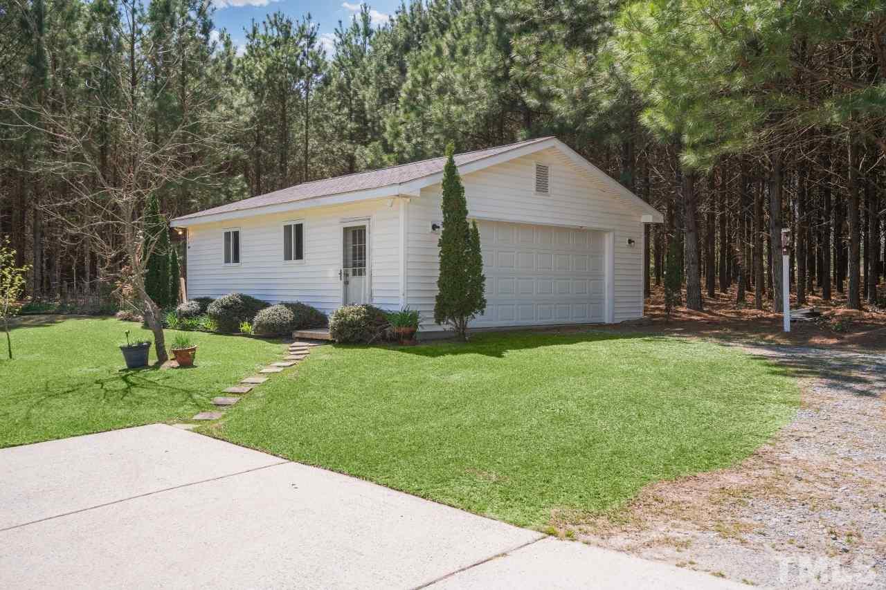 65 Godwin Road Benson, NC 27504 - Photo 4 of 30