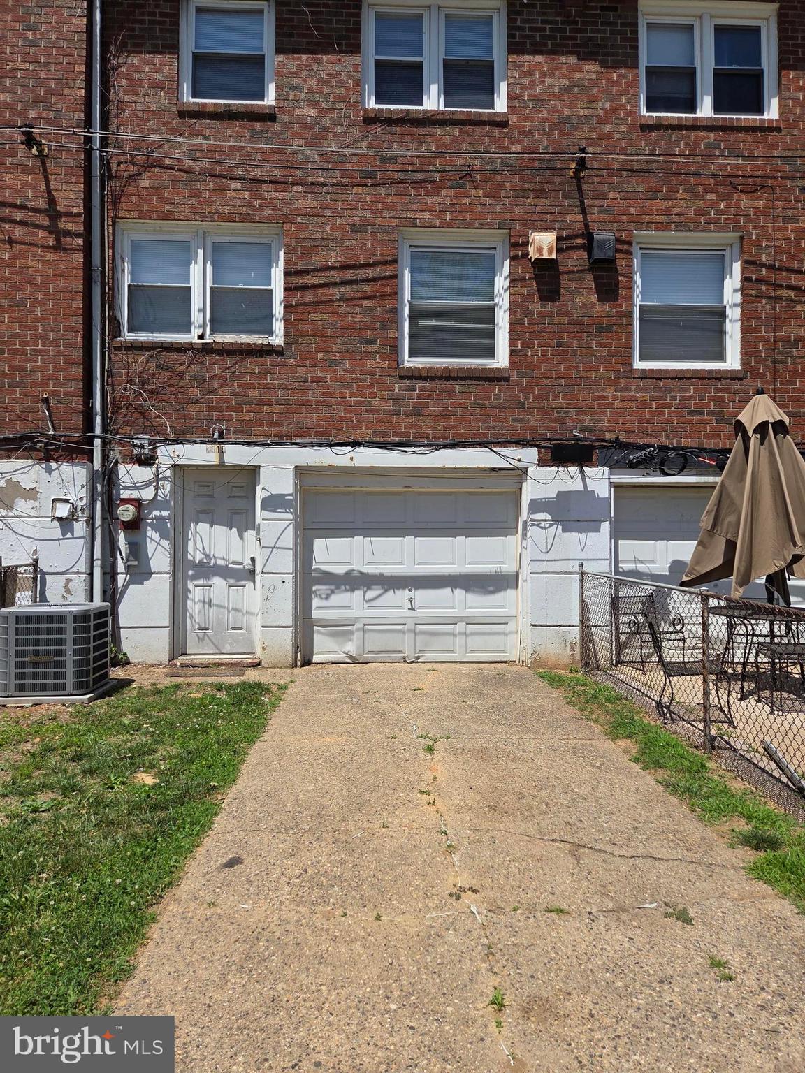 1315 Harshaw Road Brookhaven, PA 19015 - Photo 15 of 16 Garage