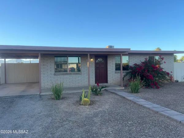 $264,900 | 7299 East Freestone Drive, Tucson, AZ 85730