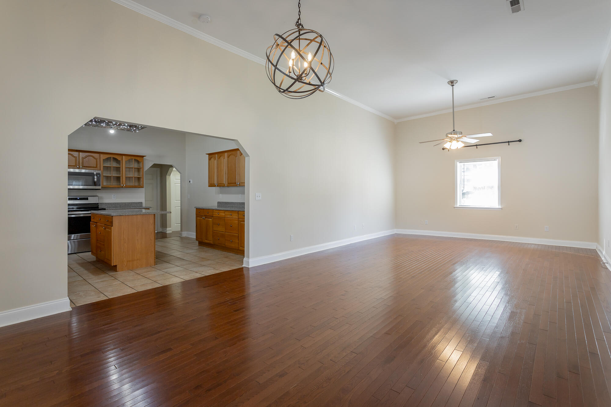 1504 West 48th Street Chattanooga, TN 37409 - Photo 18 of 44 Living Room & Dining Space
