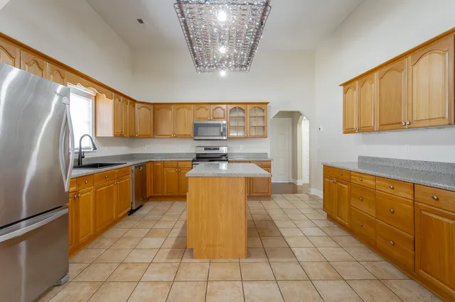 $2,450 | 1504 West 48th Street, Chattanooga, TN 37409