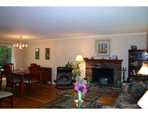 11 Joyce Road Wayland, MA 01778 - Photo 8 of 16 Gallery Image 8