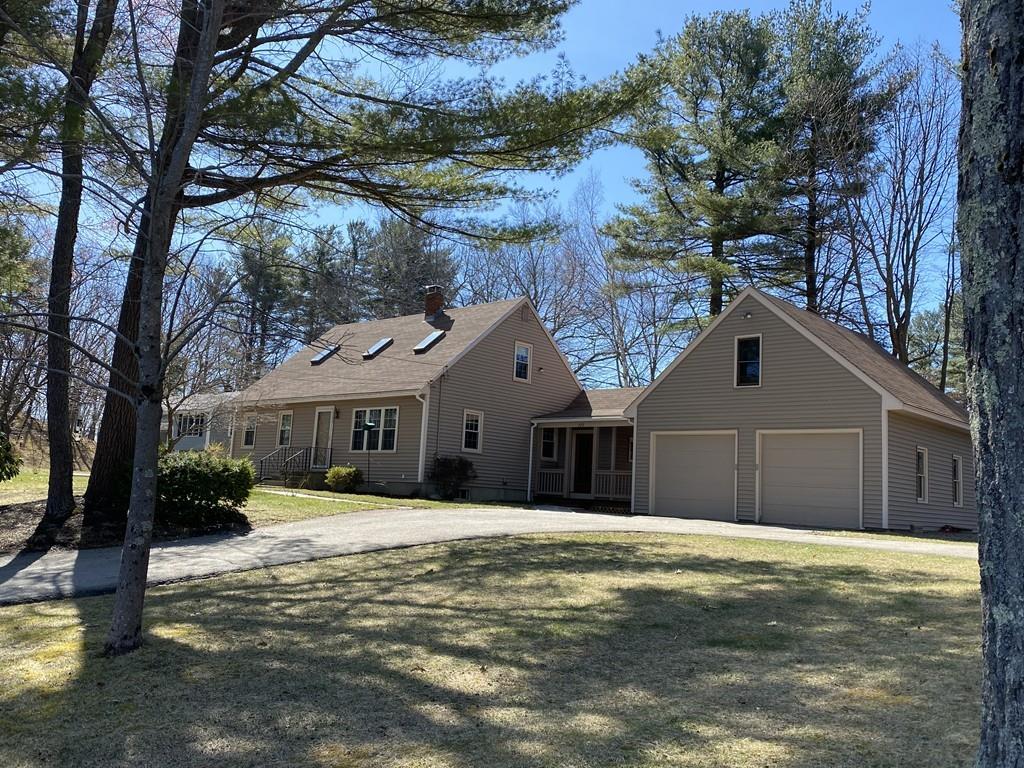 177 Kimball Road Amesbury, MA 01913 - Photo 2 of 40 Gallery Image 2