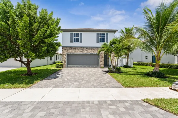 $6,900 | 522 Lucky Lane, Delray Beach, FL 33444