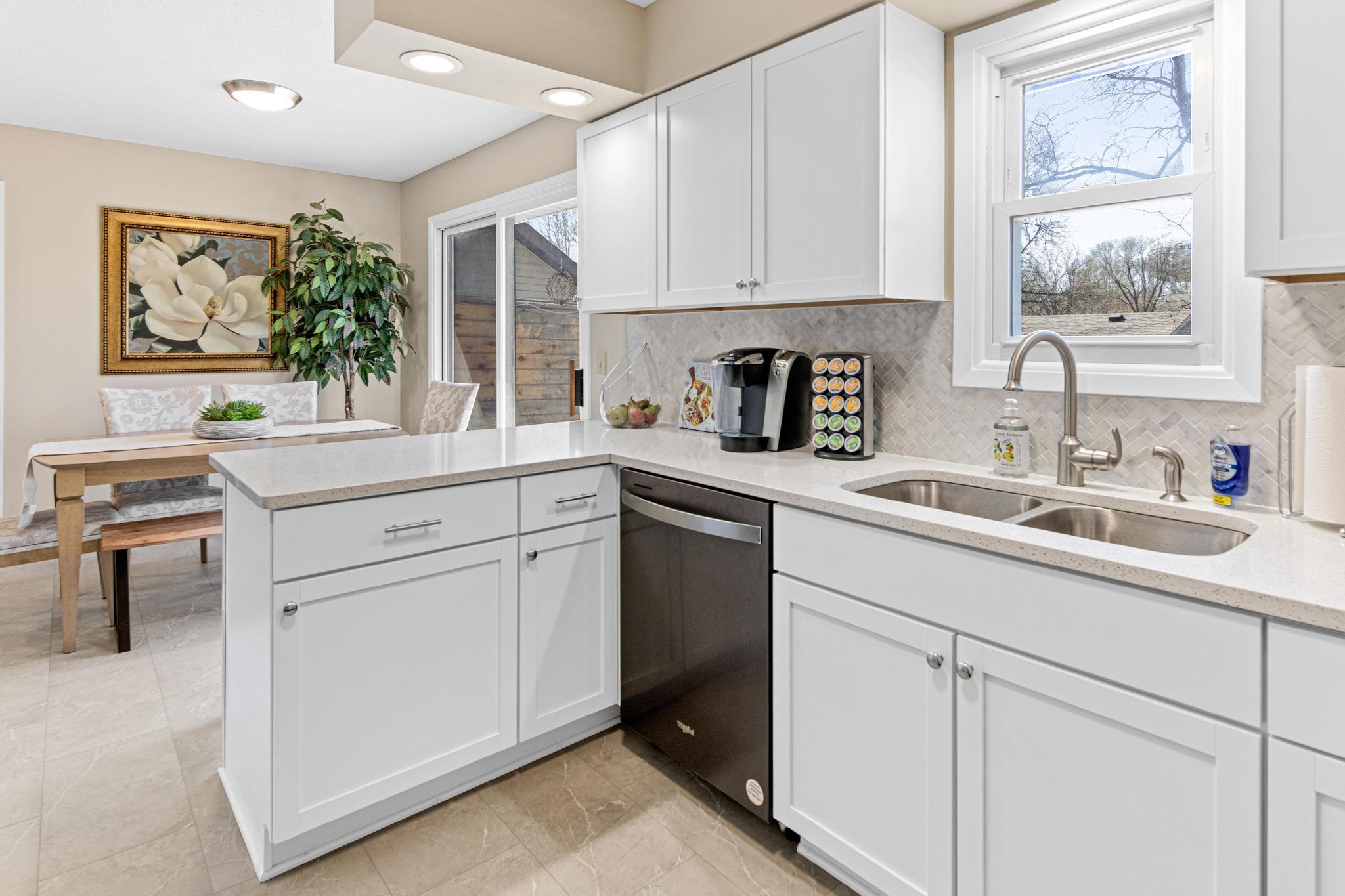 8429 66th Street South Cottage Grove, MN 55016 - Photo 10 of 44