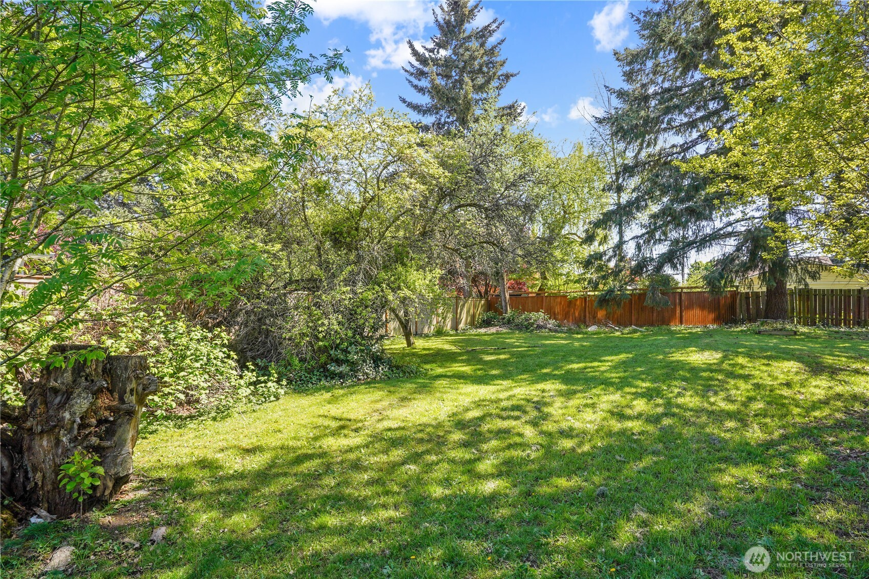 1417 Southwest Donovan Street Seattle, WA 98106 - Photo 2 of 9