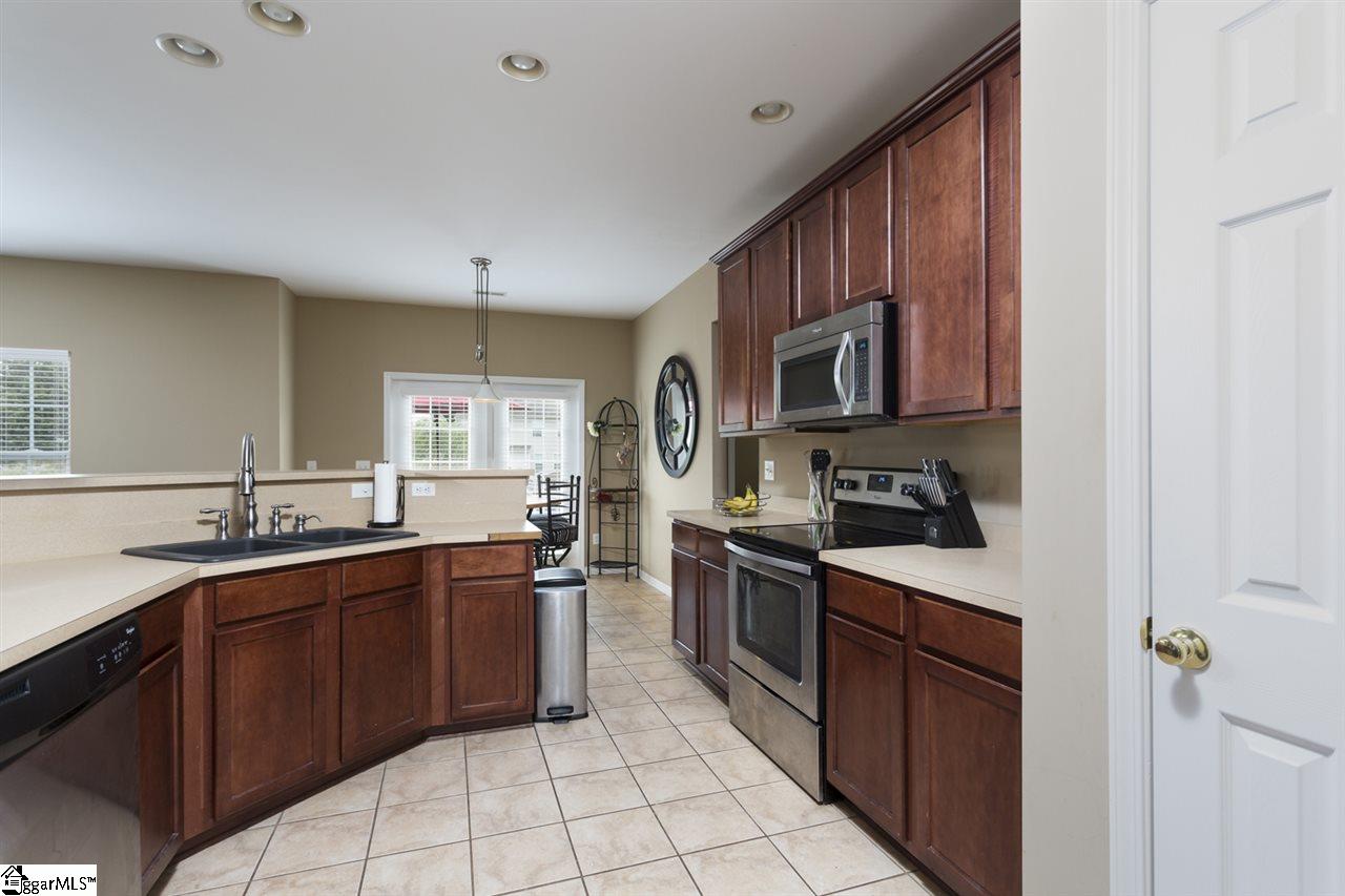 409 Middleshare Drive Mauldin, SC 29662 - Photo 12 of 34 Gallery Image 12