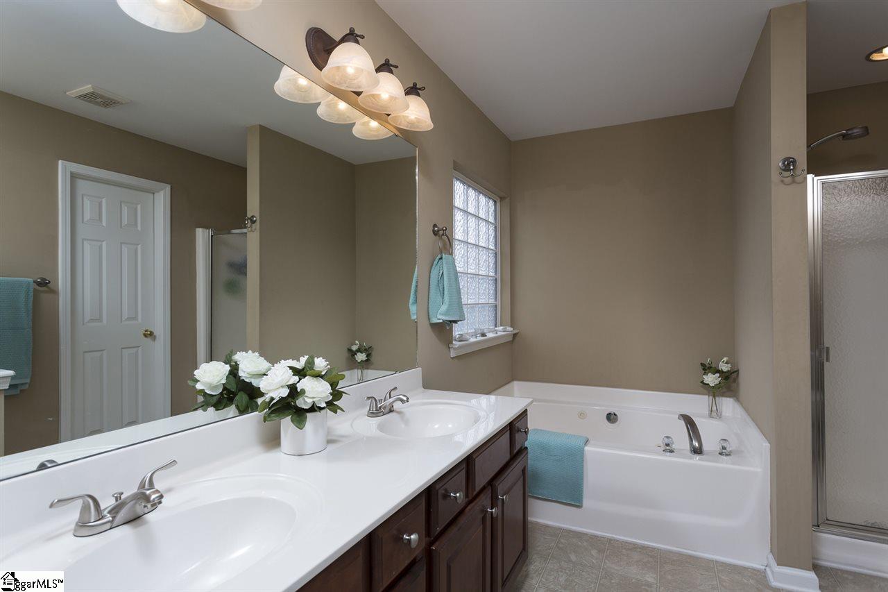 409 Middleshare Drive Mauldin, SC 29662 - Photo 32 of 34 Gallery Image 32
