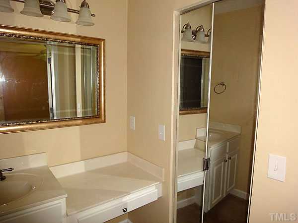 7725 Falcon Rest Circle Raleigh, NC 27615 - Photo 11 of 16 Gallery Image 11